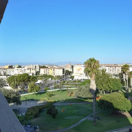 公寓 Poetto Studio, Private Parking, Smarttv, Park View *